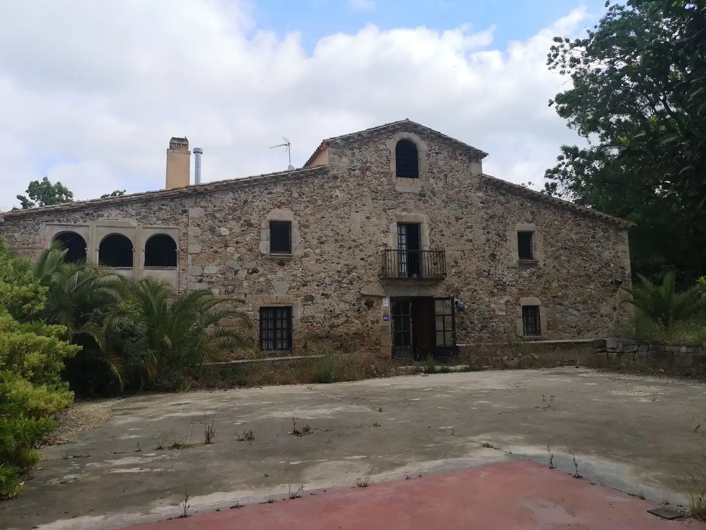 Country house for sale in Llagostera