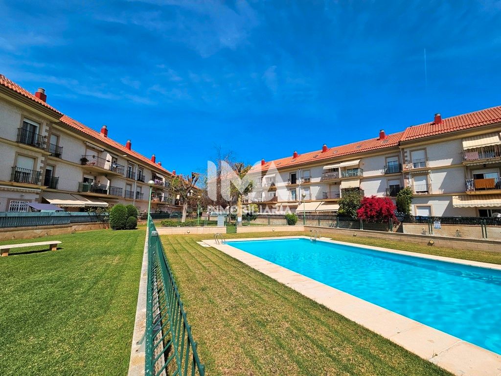 Exterior view of Duplex for rent in L'Eliana  with Air Conditioner, Heating and Parquet flooring