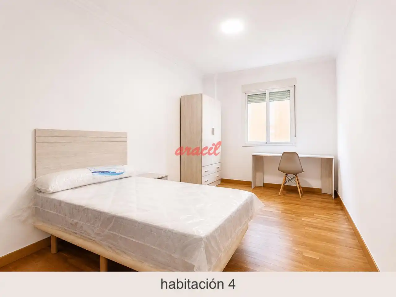 Schlafzimmer von Wohnung zur untervermieten in Ourense Capital  mit Heizung und Möbliert