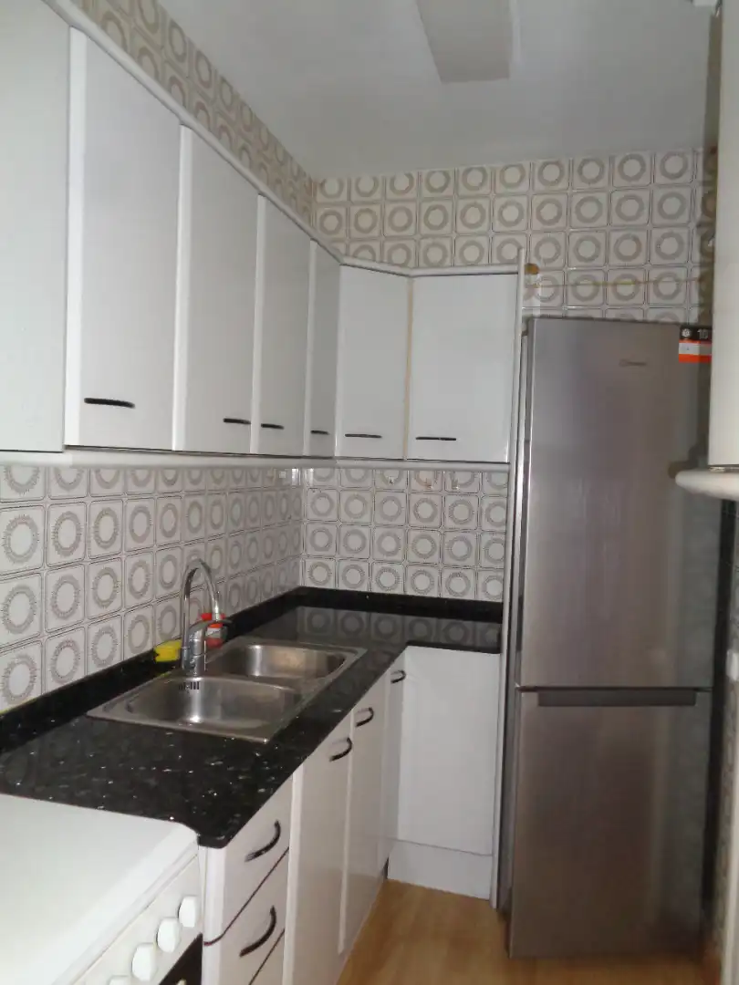 Cocina de Piso de alquiler en Barcelona con Lavadora y Balcón