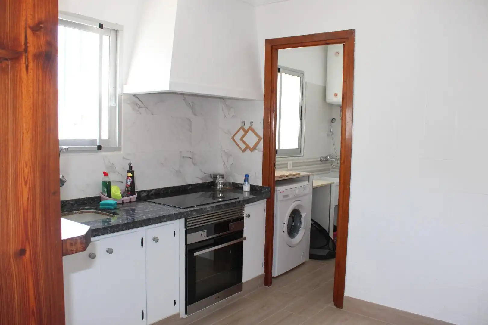 Kitchen of Houses for rent in Oliva  with Air Conditioner, Heating and Private garden