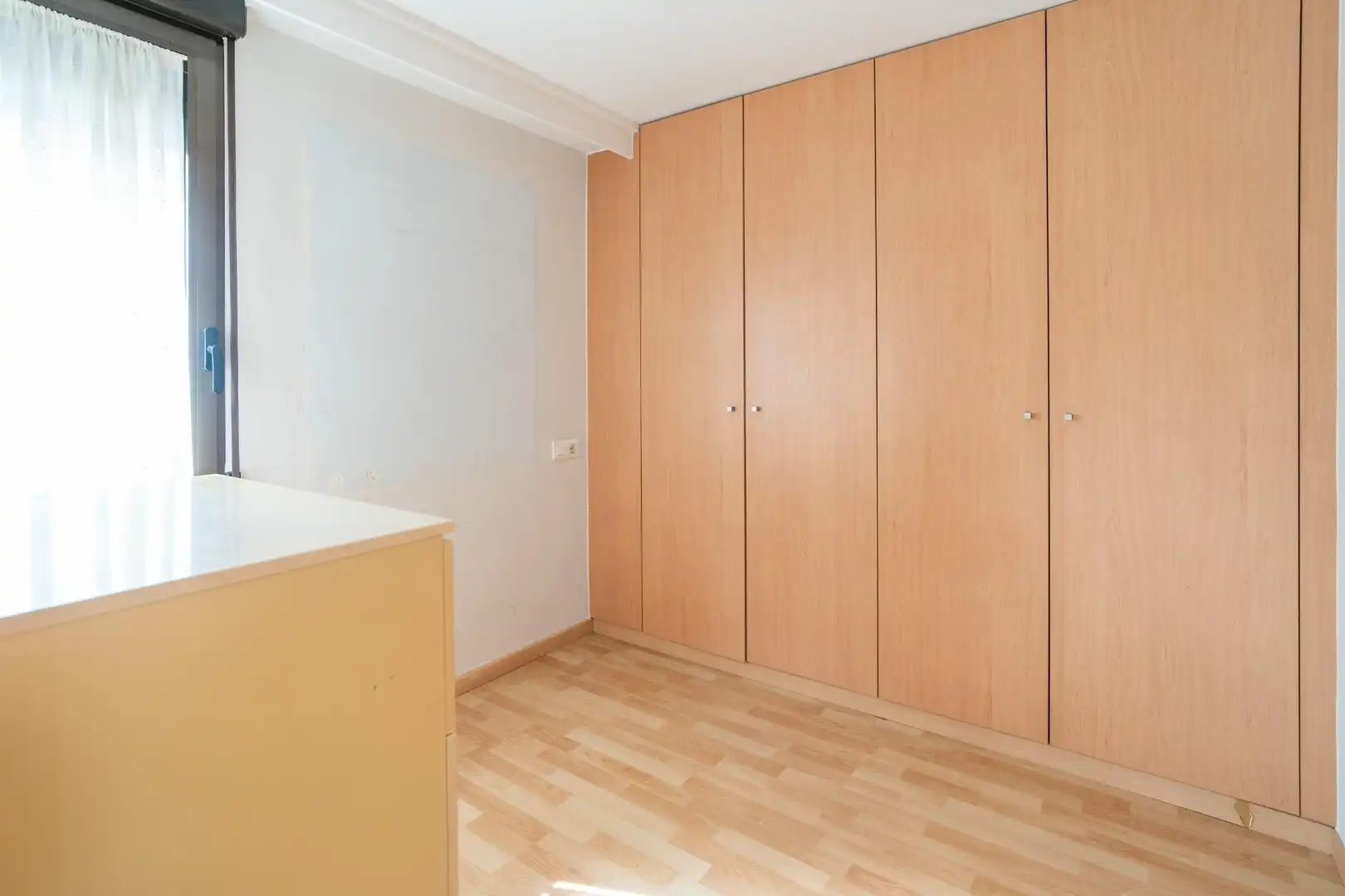 Bedroom of Flat for rent in Plaza Xúquer