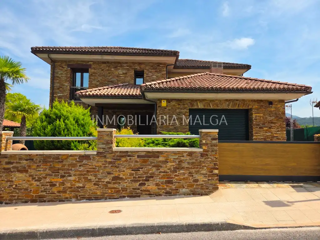 Exterior view of Houses for sale in Colunga  with Heating, Private garden and Parquet flooring