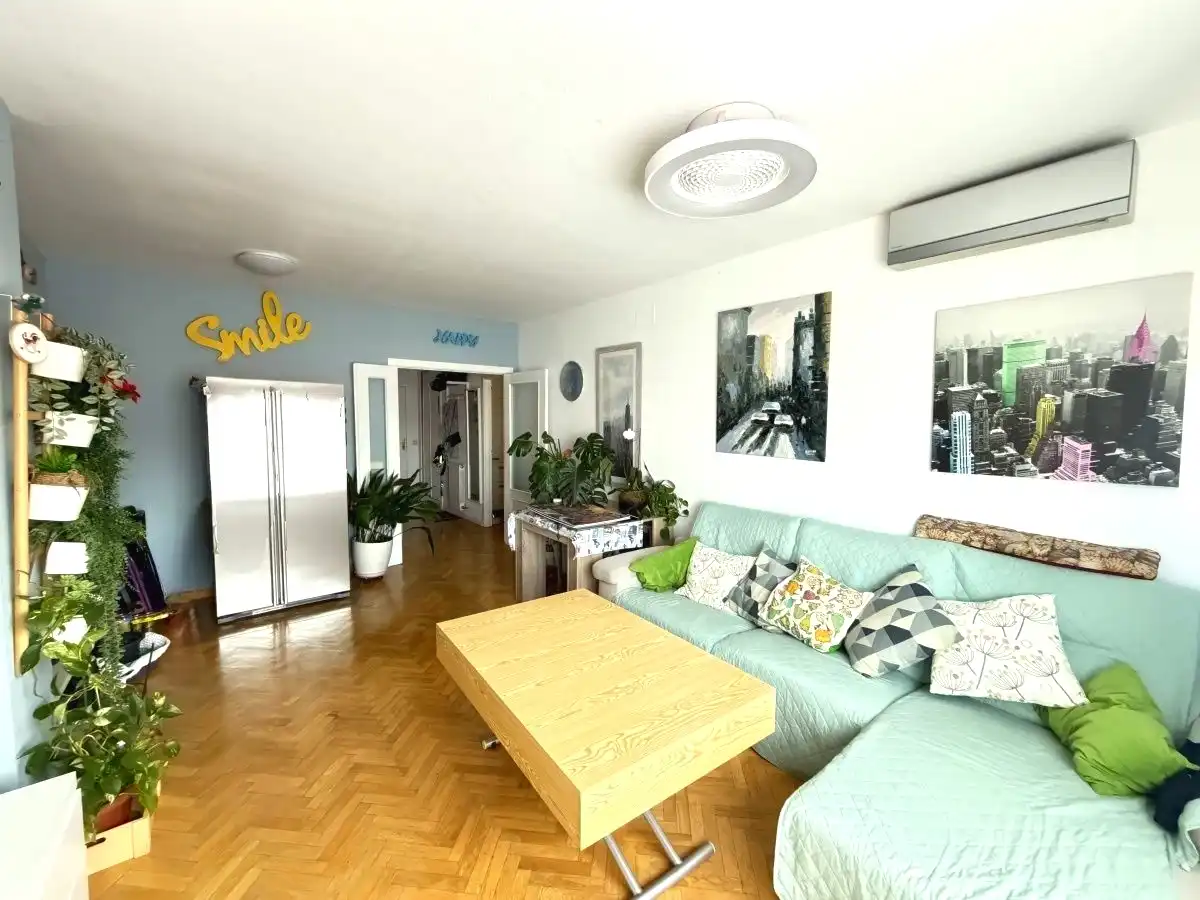 Living room of Flat for sale in Madrid  with Heating, Storage room and Community pool