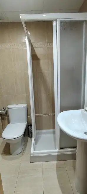 Baño de Piso de alquiler en Linares con Aire acondicionado, Calefacción y Parquet