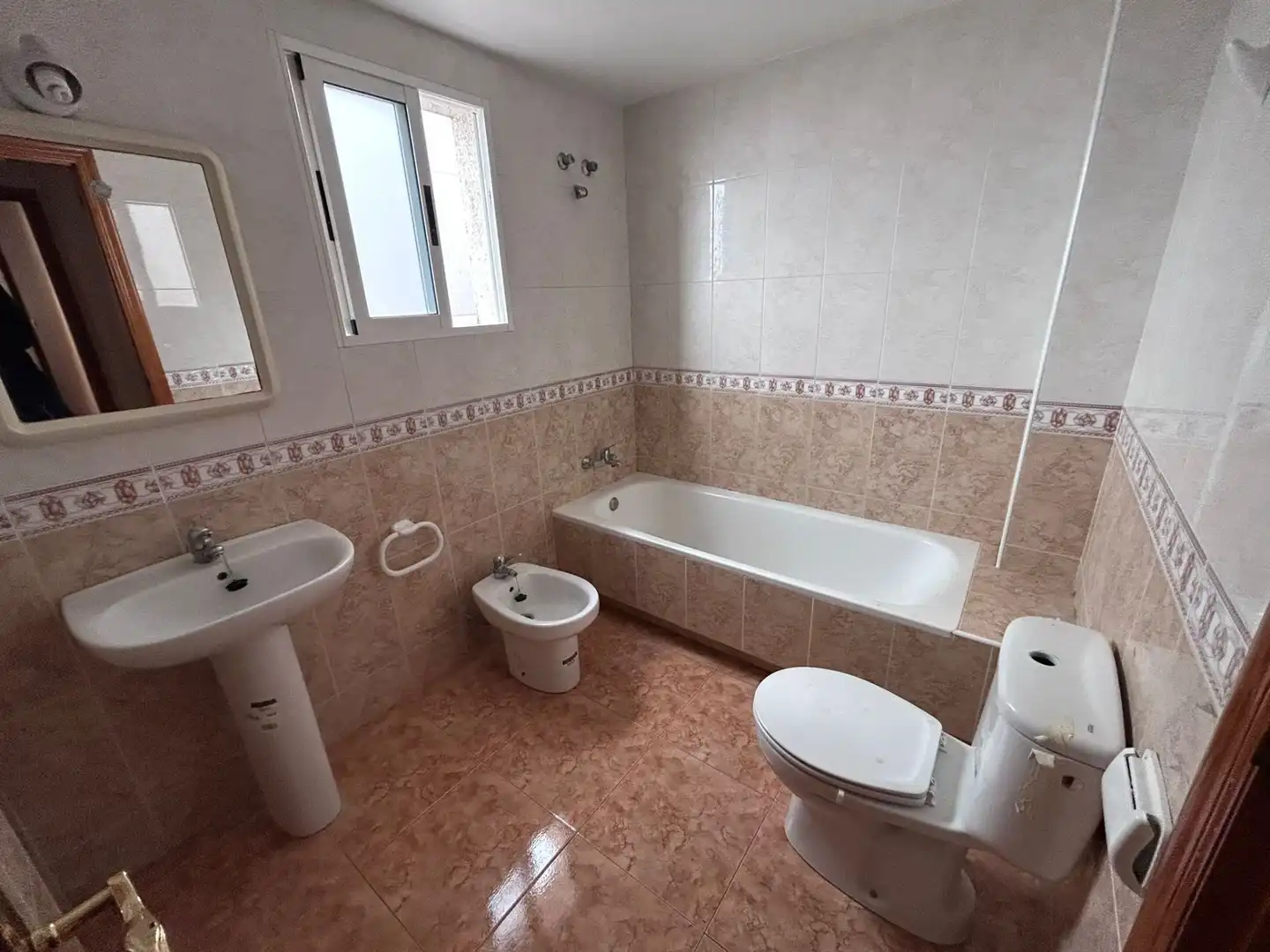 Baño de Piso en venta en Lorca con Trastero
