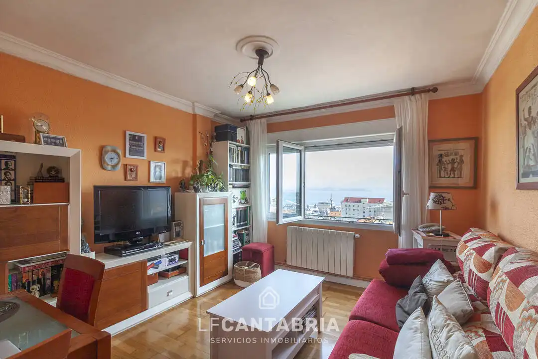 Sala de estar de Piso en venta en Santander con Calefacción