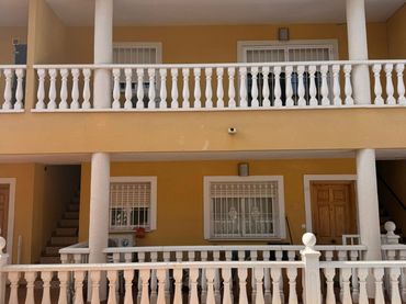 Apartamento con balcón en venta en Avenida de Almoradí 52