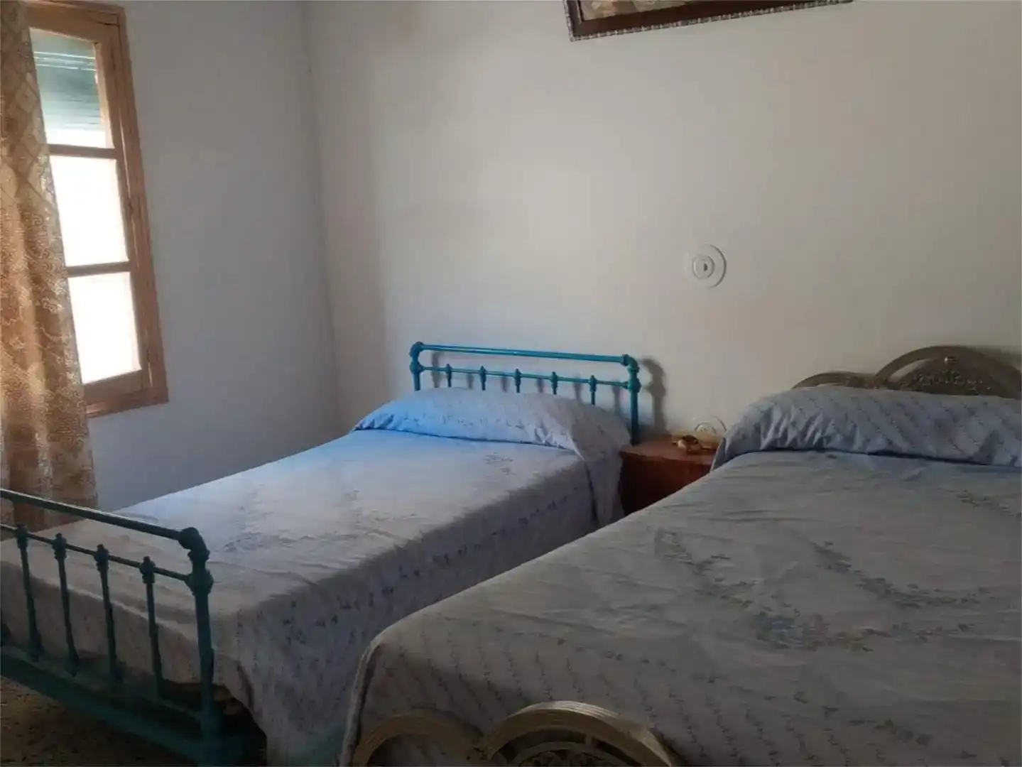 Habitación de Casa adosada en venta en Consuegra, Toledo