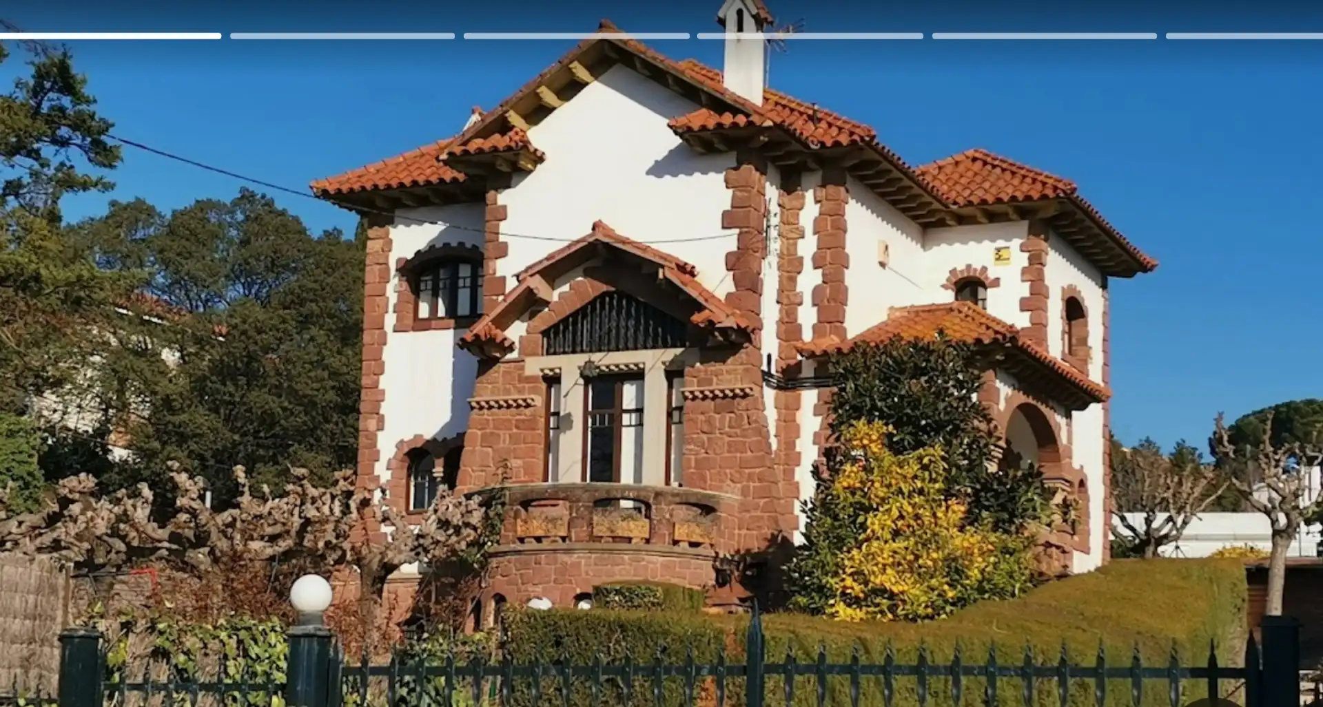 Exterior view of Houses for sale in Sant Cugat del Vallès  with Air Conditioner, Heating and Private garden