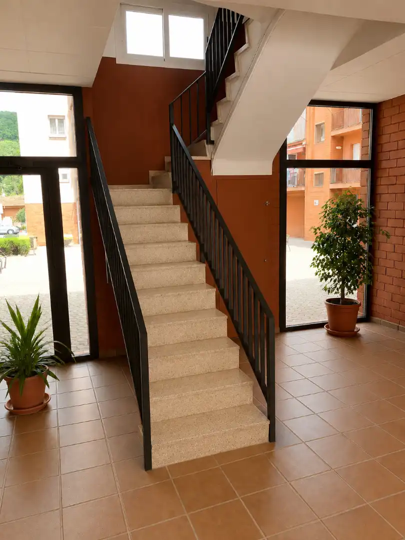 Piso con terraza en venta en Carretera d'Olot, imagen 29