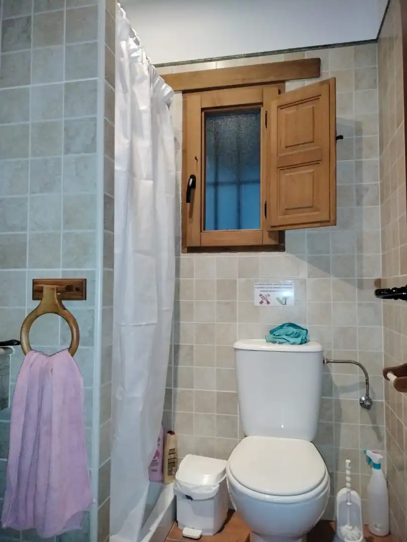 Baño de Piso en venta en Medina Sidonia con Calefacción, Amueblado y Horno