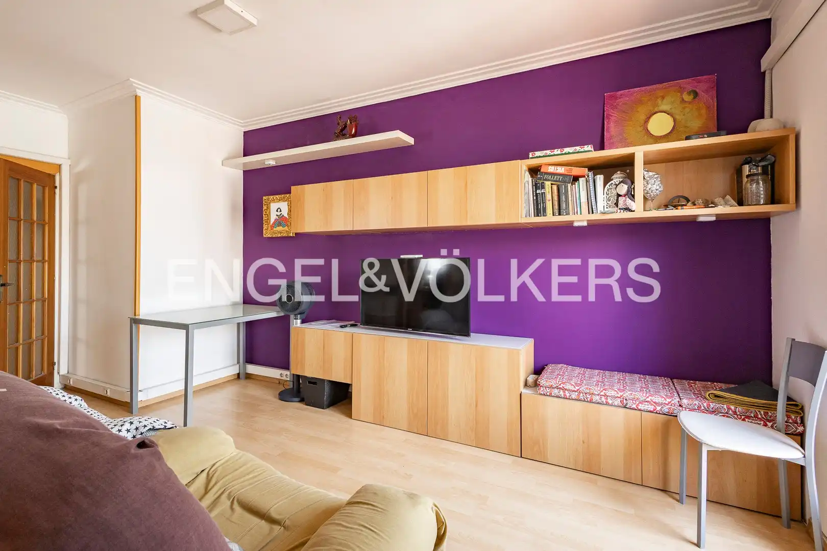 Living room of Attic for sale in L'Hospitalet de Llobregat  with Air Conditioner, Heating and Parquet flooring