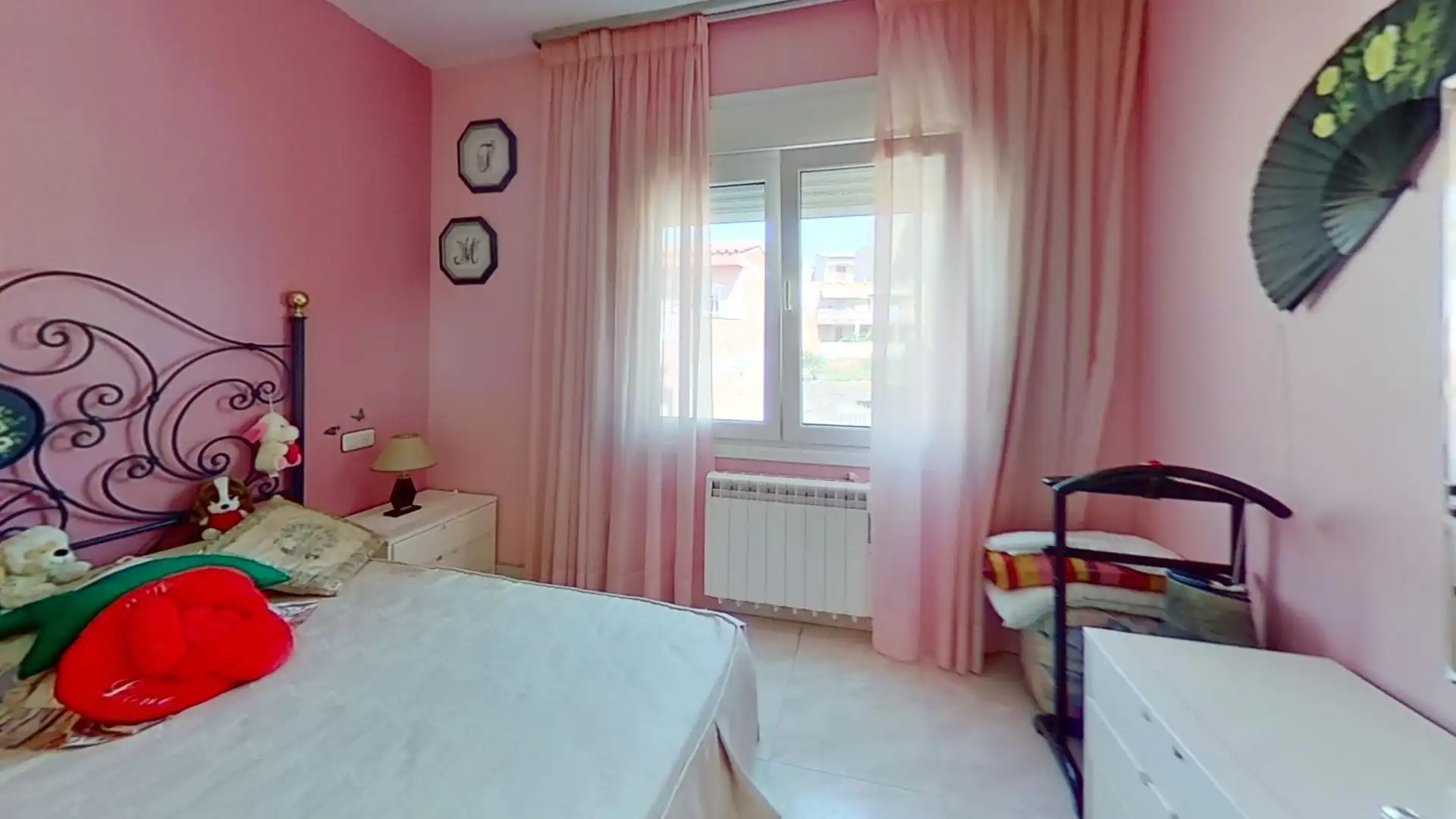 Habitación de Casa adosada en venta en Traiguera con Aire acondicionado, Calefacción y Jardín privado