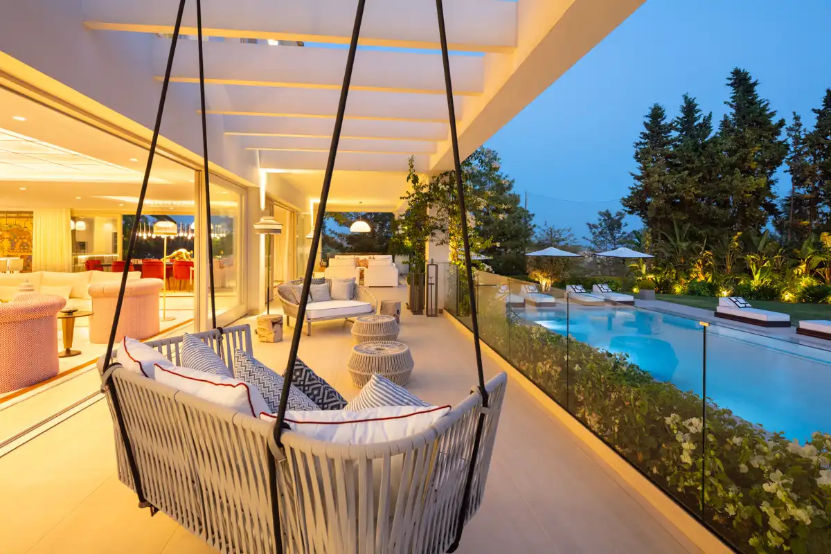 Terrassa de Casa o xalet en venda en Marbella amb Aire condicionat, Jardí privat i Terrassa