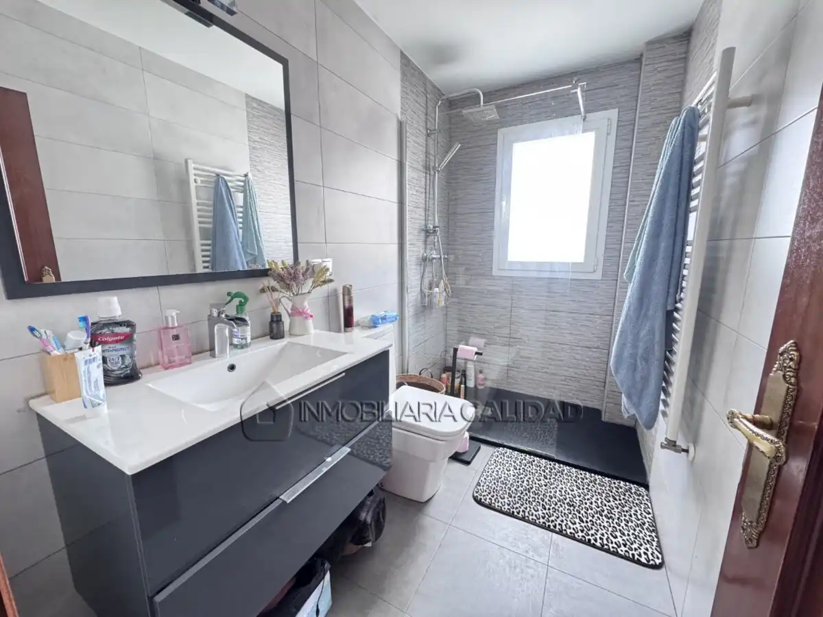 Baño de Piso en venta en Burgos con Calefacción
