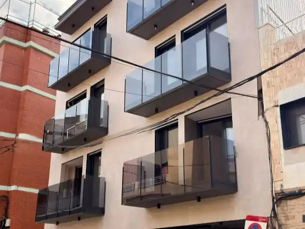 Piso con ascensor en venta en Av Mas Sellares 5, imagen 2