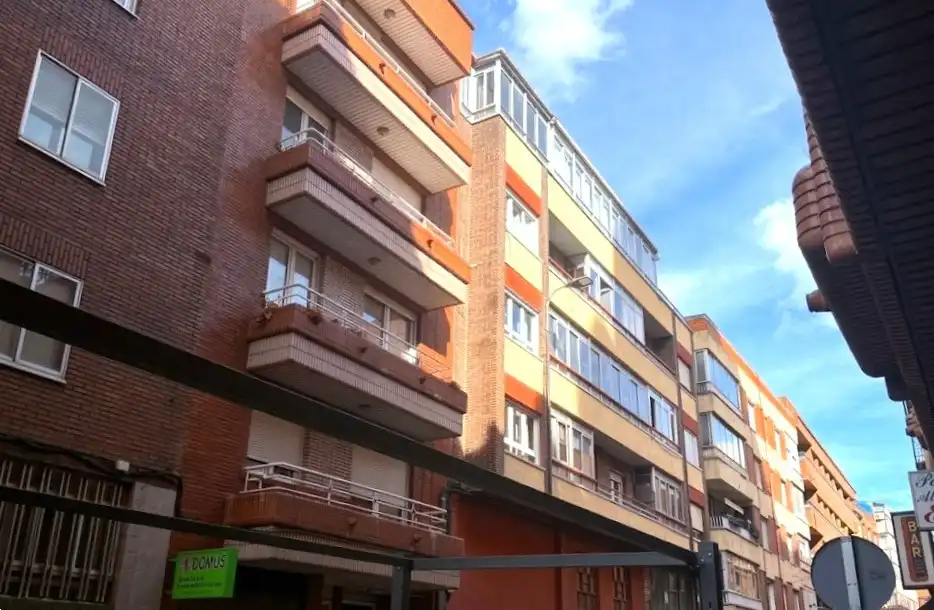 Exterior view of Flat for sale in Centro Ciudad