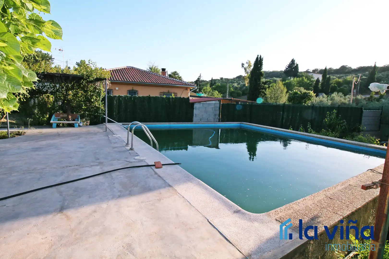 Piscina de Finca rústica en venta en Archidona con Jardín privado, Trastero y Piscina