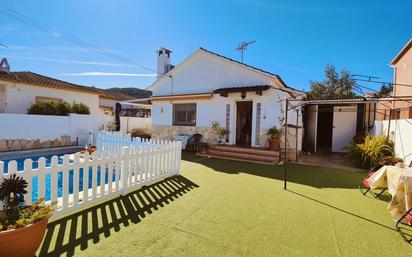 Vista exterior de Casa o xalet en venda en Albinyana amb Aire condicionat, Calefacció i Jardí privat