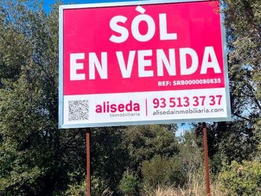 Terreno residencial en venta en calle Papallona