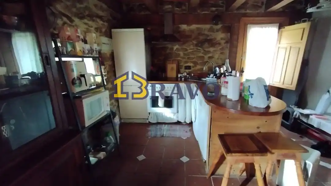 Cocina de Casa o chalet en venta en Merindad de Cuesta-Urria con Calefacción, Terraza y Amueblado