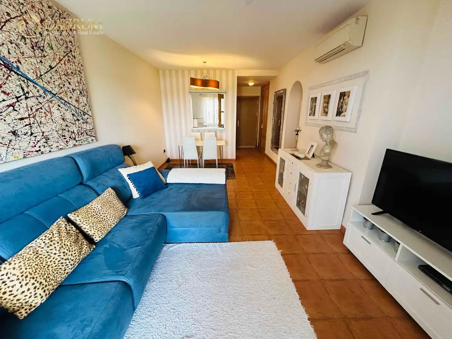 Wohnzimmer von Einfamilien-Reihenhaus zum Verkauf in Torrox mit Klimaanlage, Heizung und Privatgarten