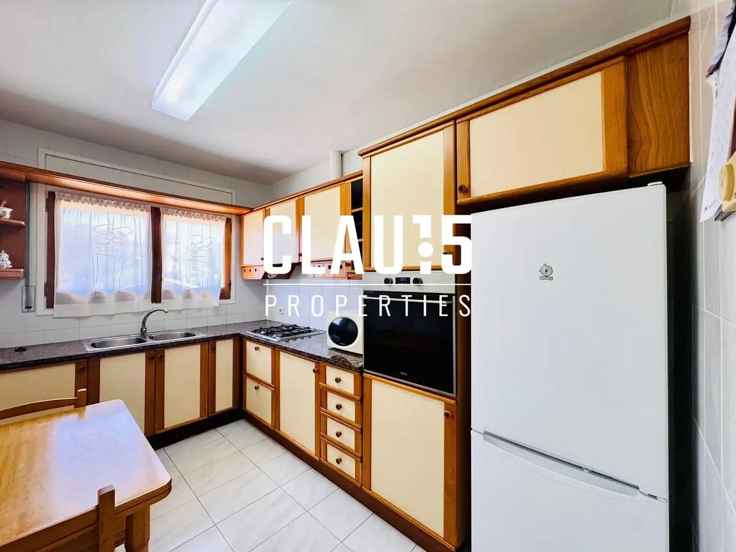 Cocina de Casa o chalet en venta en Sant Pol de Mar con Jardín privado, Terraza y Piscina