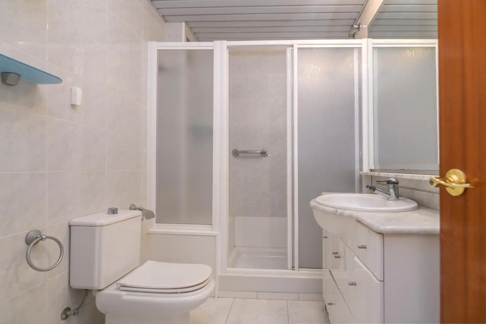 Baño de Piso en venta en Viladecans con Aire acondicionado, Calefacción y Parquet