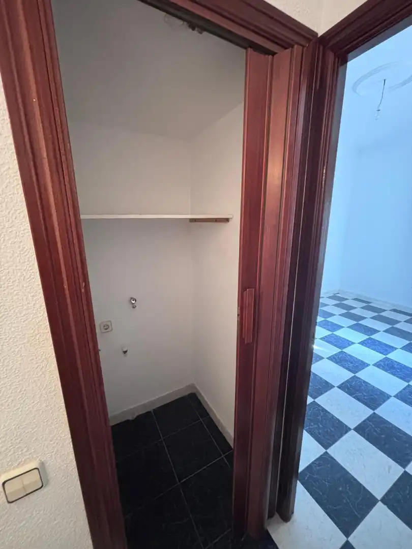 Piso en venta en Avenida del Riato, imagen 2
