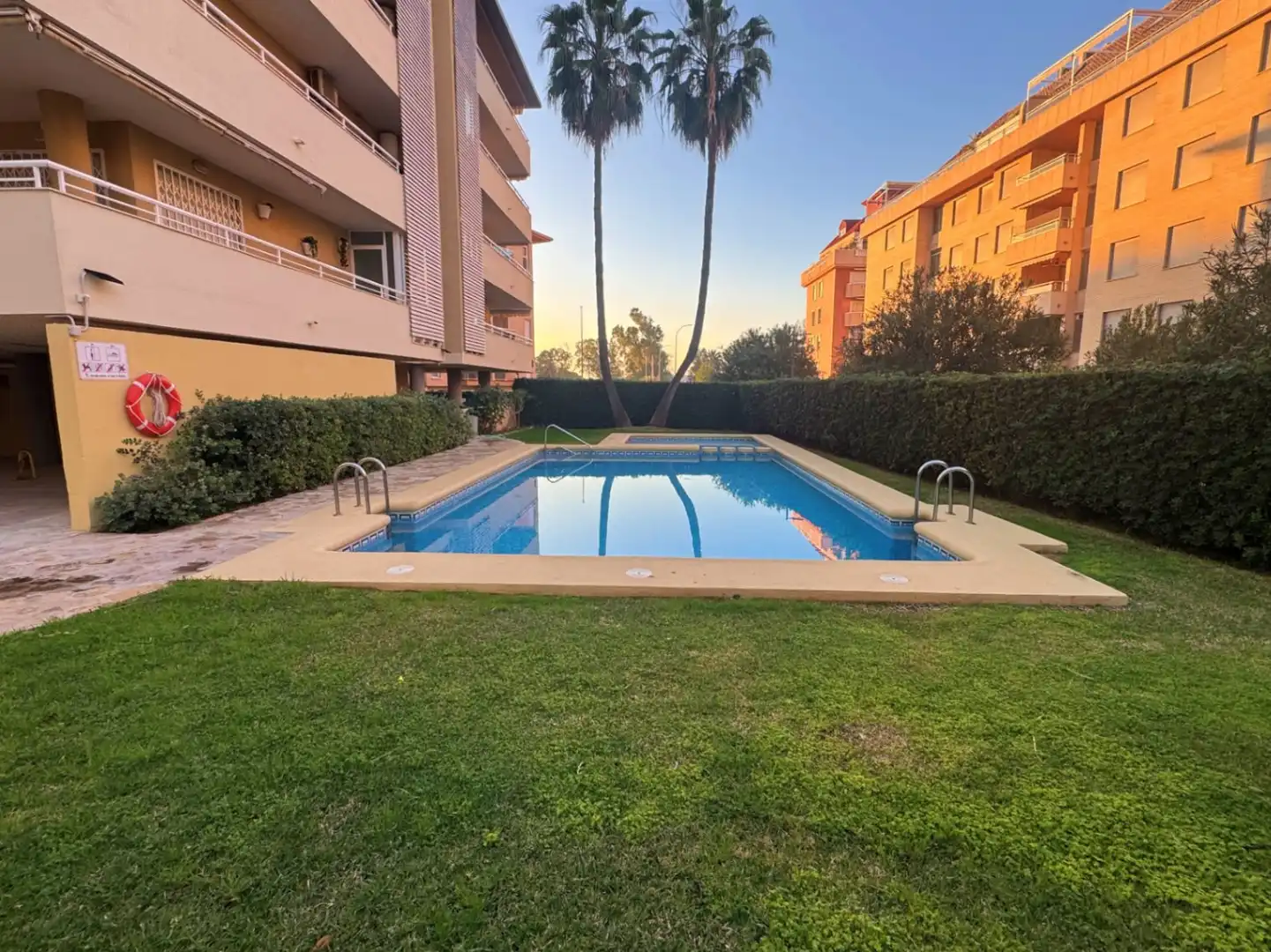 Schwimmbecken von Wohnungen zum Verkauf in Dénia mit Klimaanlage, Terrasse und Schwimmbad