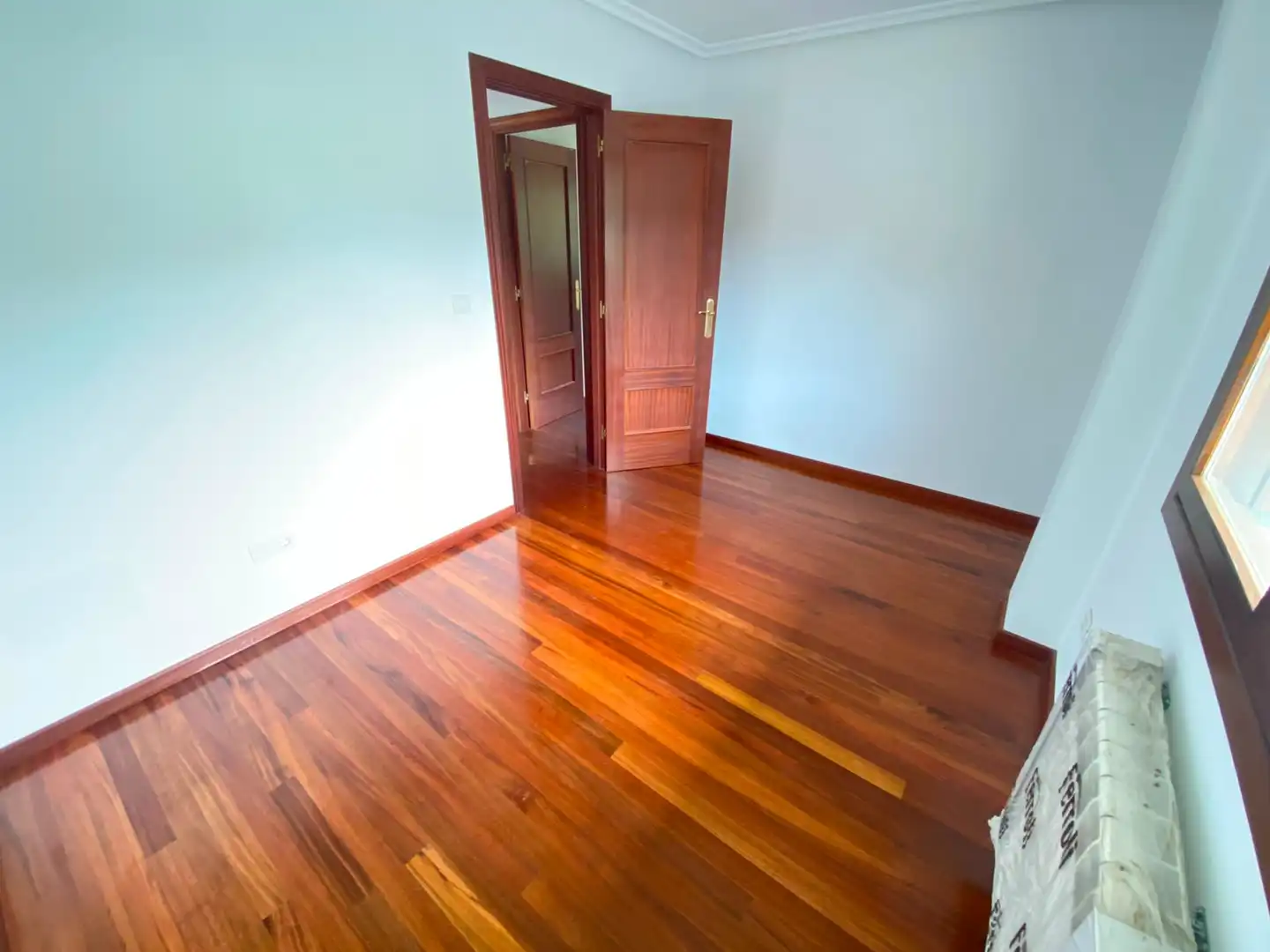 Casa o chalet en venta en Castro-Urdiales con Calefacción, Jardín privado y Parquet
