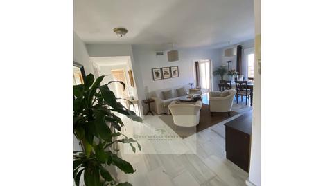 Foto 2 de Ático de alquiler en Ayuntamiento, Torremolinos