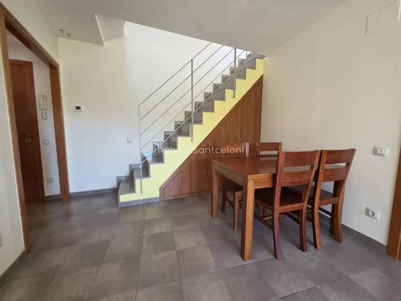 Maisonette zum Verkauf in Sant Celoni mit Heizung, Terrasse und Abstellraum