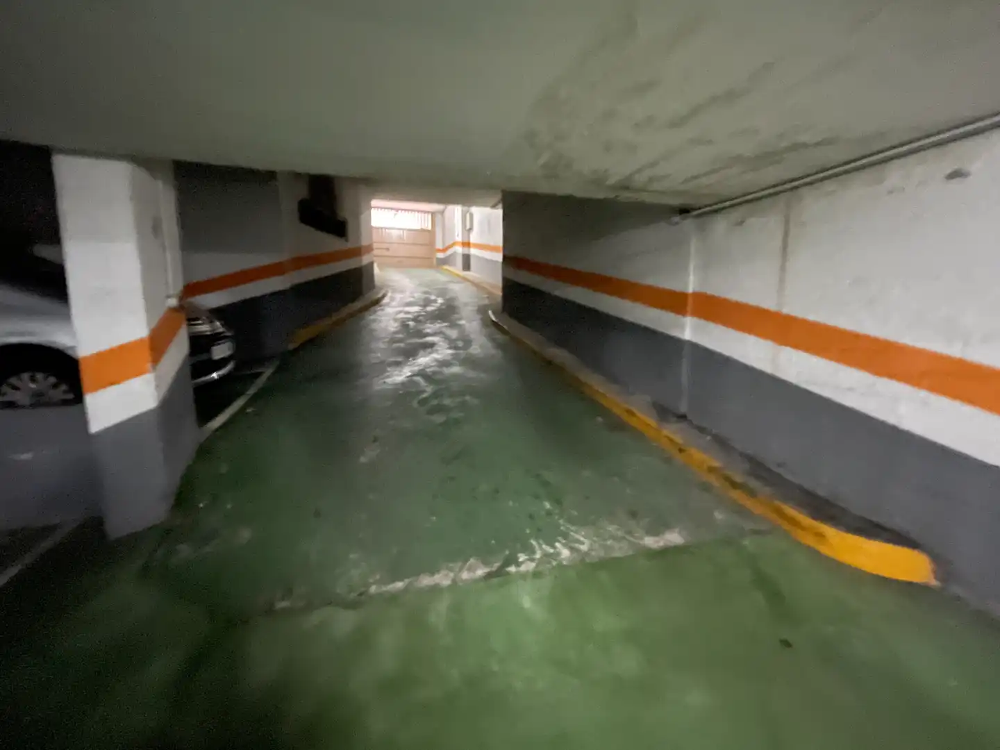 Garage for rent in Rúa de Fernando III o Santo, 31, Ensanche - Sar