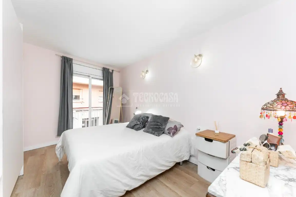 Schlafzimmer von Wohnung zum Verkauf in Cornellà de Llobregat mit Klimaanlage und Parkett