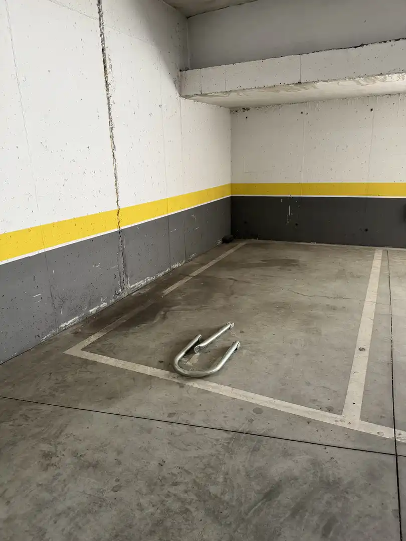 Parking of Garage for rent in Torrelodones