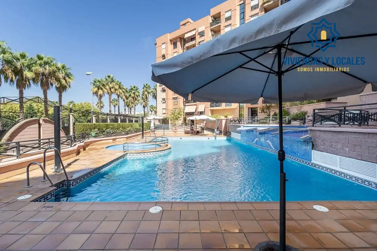 Rez-de-chaussée avec piscine à vendre à Calle PDTA RAFAEL GAGO PALOMO 9, imagen 3