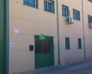 Industrial buildings to rent in Barrio Estación, 2c, Yeles