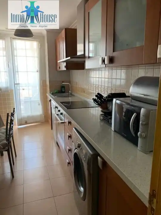 Flat with terrace for sale in Feria, imagen 3