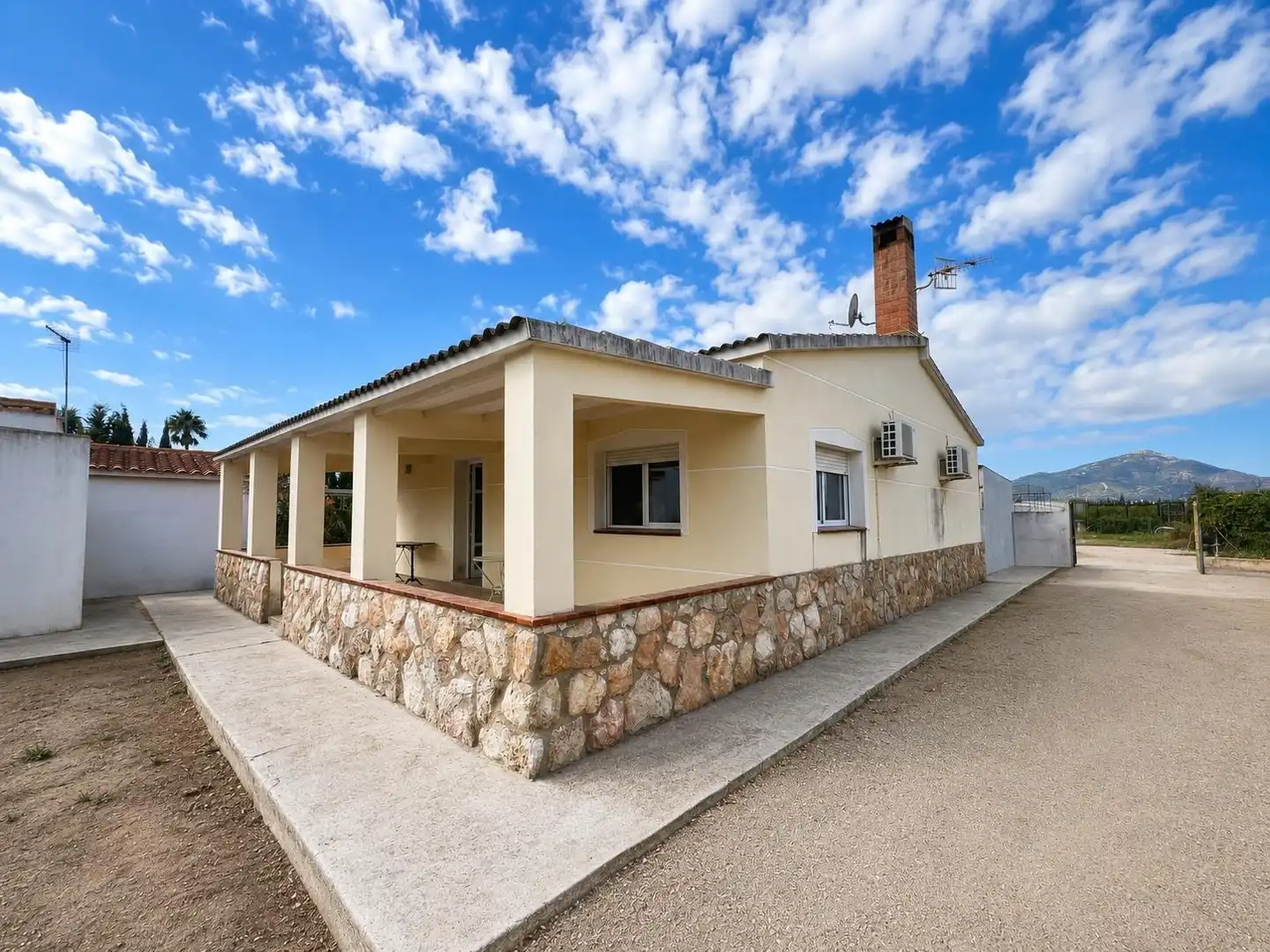 Exterior view of Houses for sale in Amposta