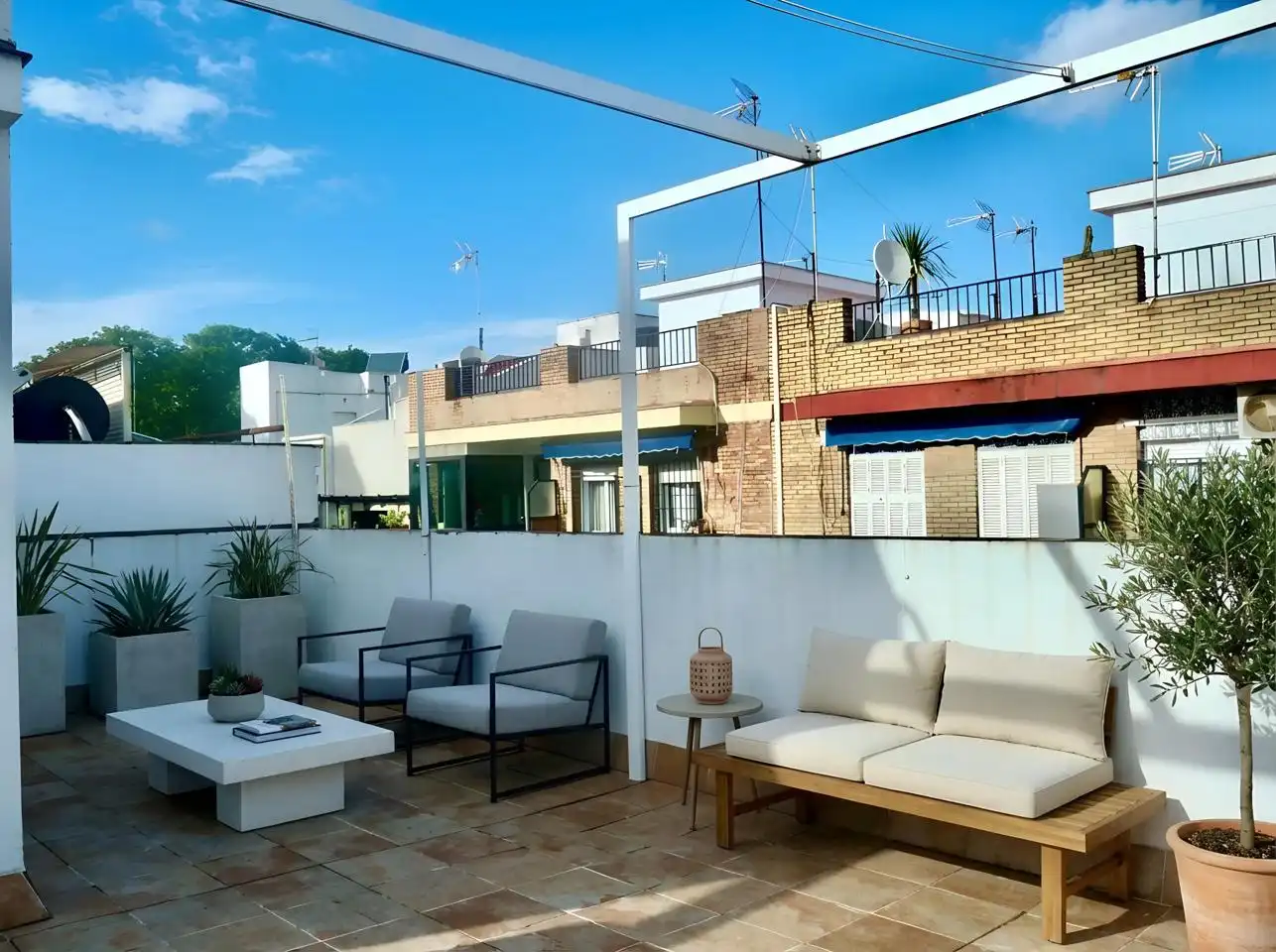 Terraza de Casa adosada en venta en Sevilla con Aire acondicionado, Calefacción y Parquet