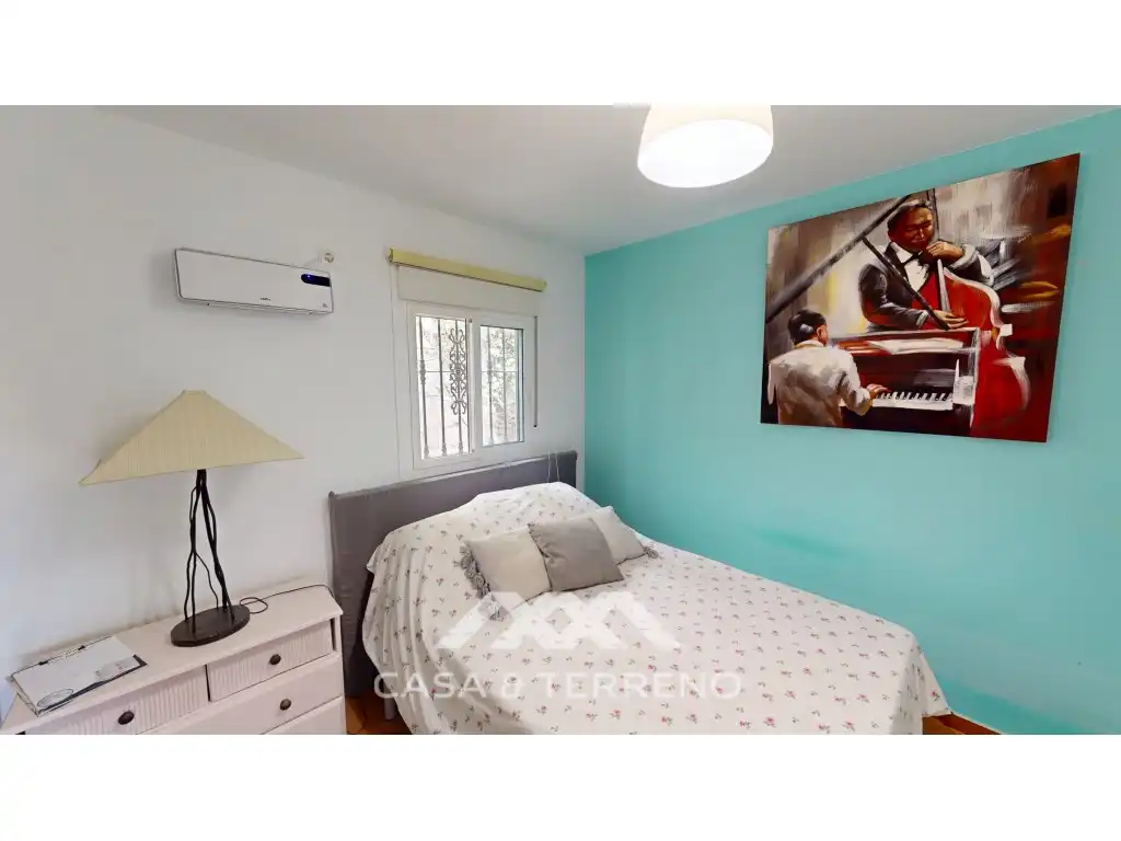 Dormitori de Casa o xalet en venda en Arenas amb Aire condicionat, Jardí privat i Terrassa