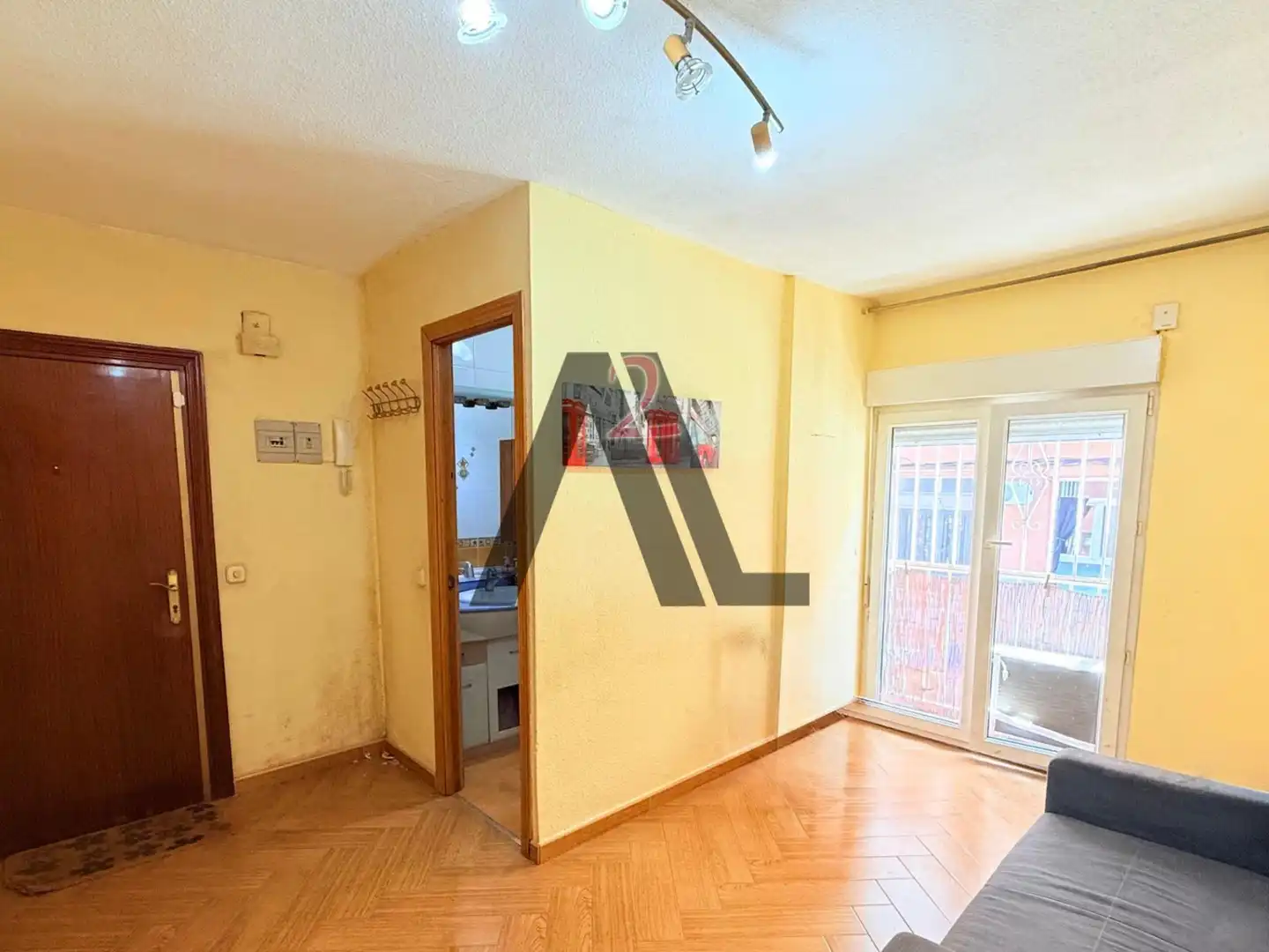 Bedroom of Flat for sale in Madrid  with Air Conditioner and Balcony