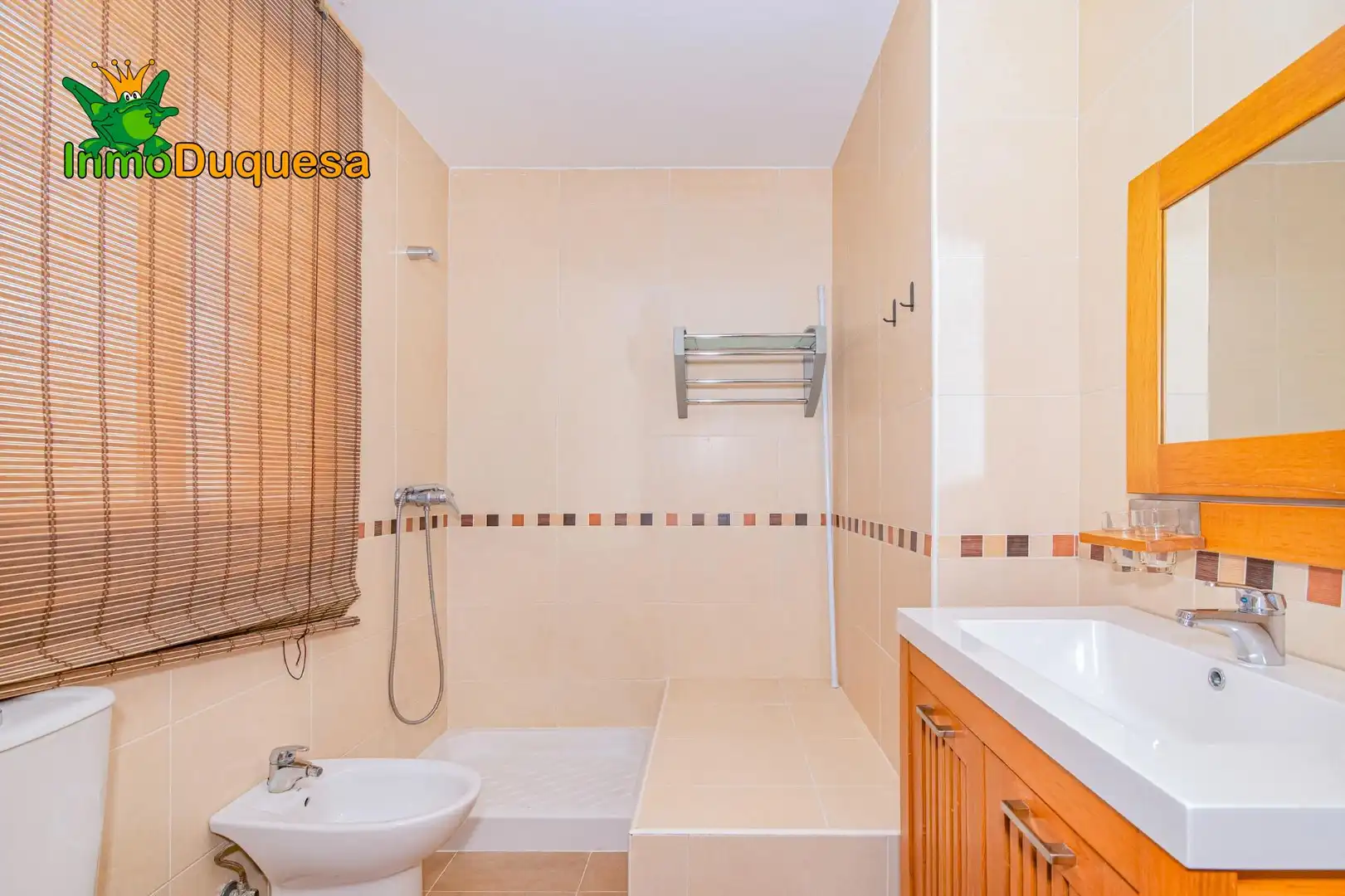 Semi-detached house with terrace for sale in Jun, imagen 11