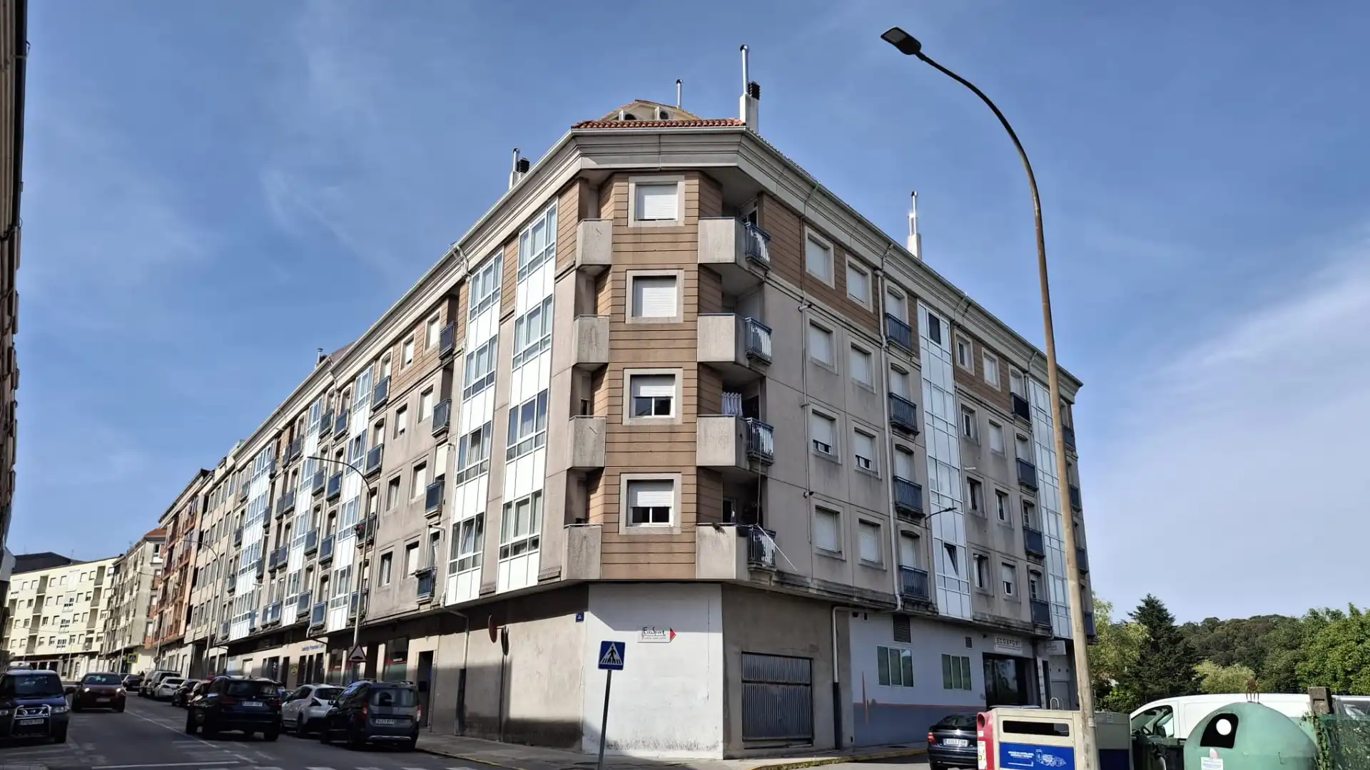 Vista exterior de Ático en venta en Boiro con Calefacción, Parquet y Trastero