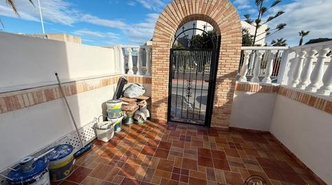 Foto 2 de Casa adosada en venta en Calle Juan Valera, Zona Carrefour - Urbanizaciones, Torrevieja