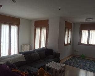 Living room of Flat for sale in Santa Coloma de Farners  with Heating, Parquet flooring and Oven