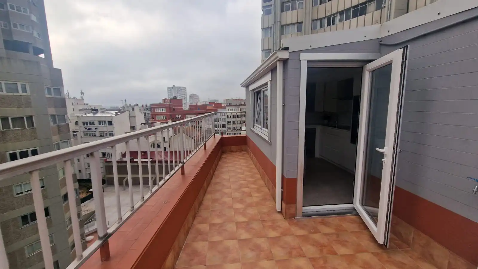 Terrace of Attic for rent in A Coruña Capital   with Heating, Parquet flooring and Terrace