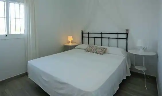 Habitación de Casa o chalet en venta en Barbate con Jardín privado y Amueblado